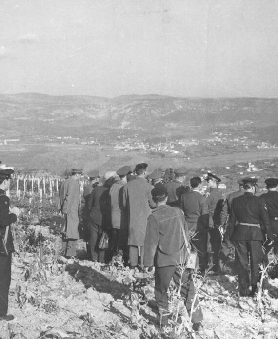 SCHEDA 23_13 1 (Ielen - Giornalfoto 02) DEFINITIVA